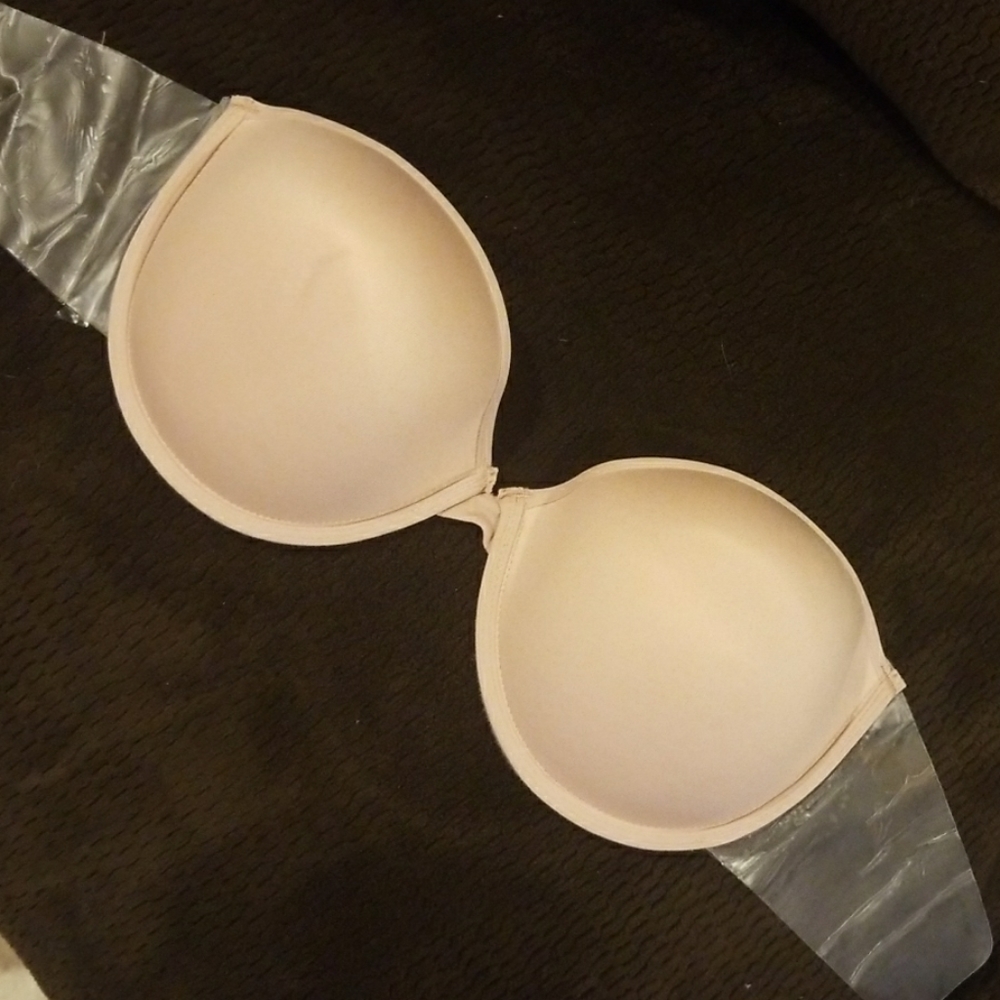 Strapless/backless bra